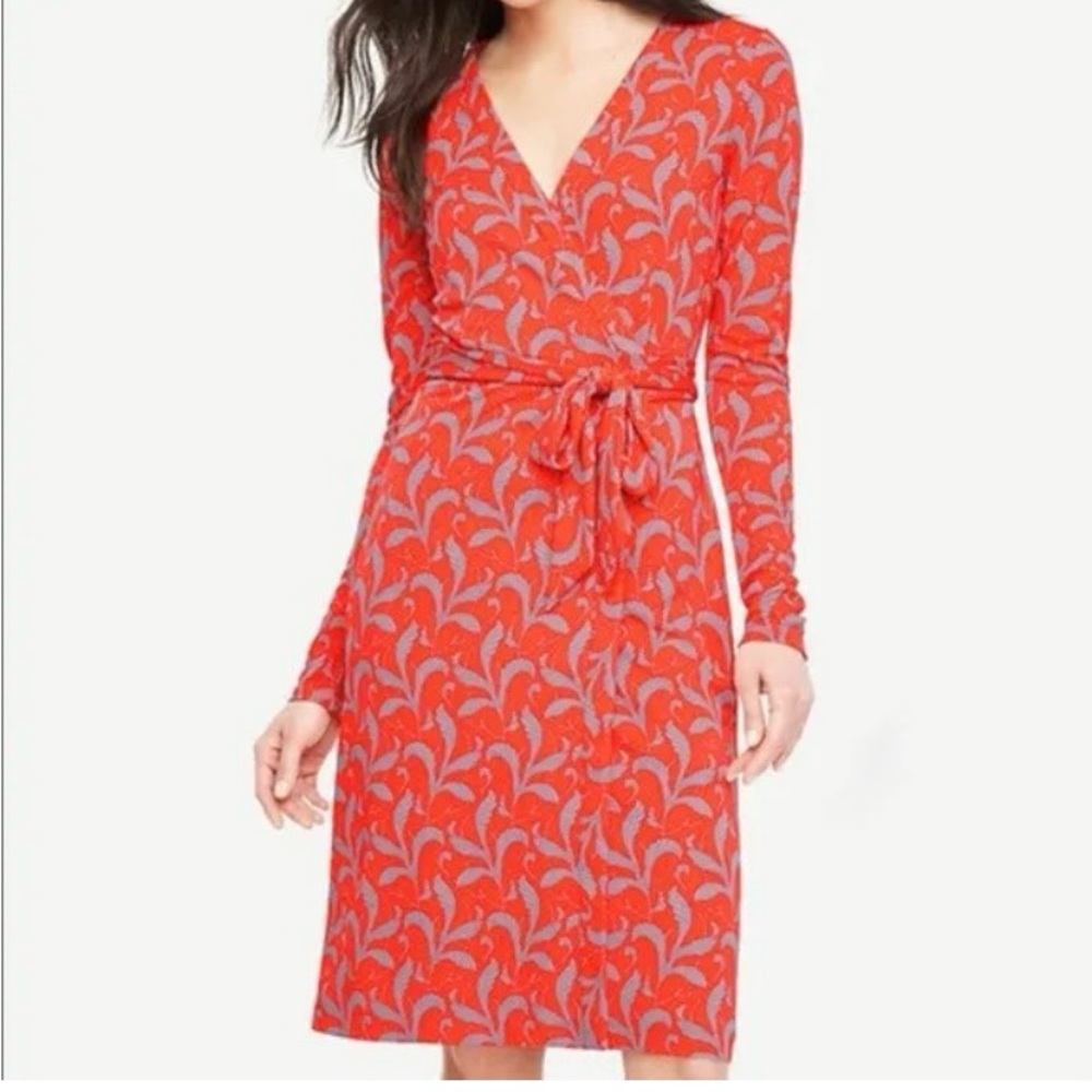 Ann Taylor Fern Always on Wrap Floral Wrap Tie Dress Long Sleeve Sz 6 Orange Red